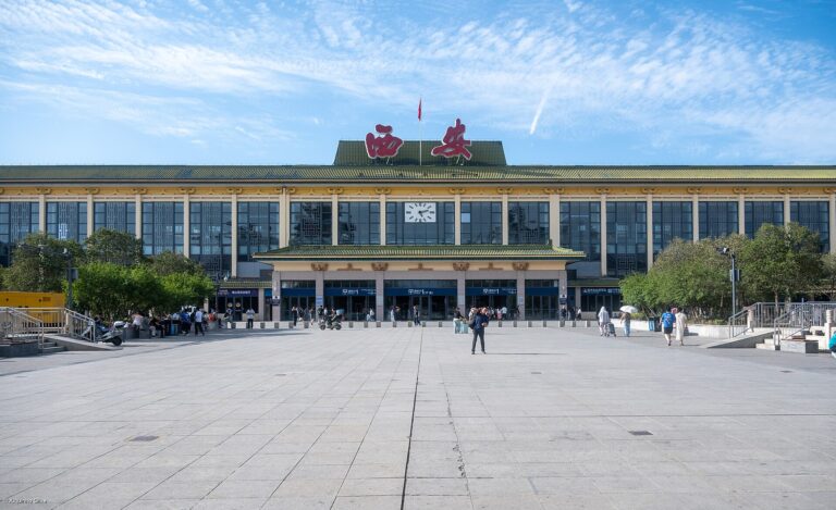 Xi'an Railway Station for planning a route to the Terracotta Army