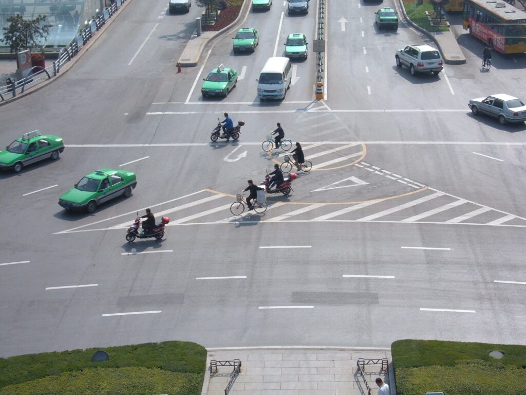 Xi'an Bell Tower road area for city-center pickup planning