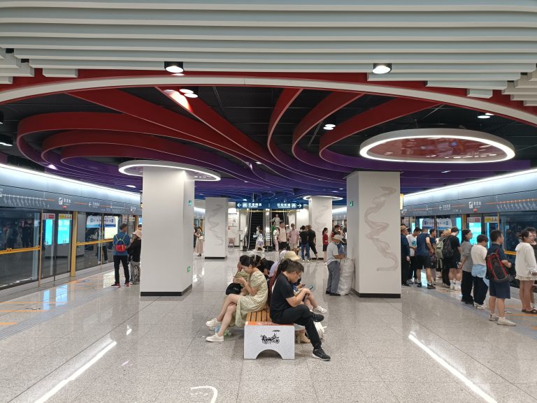 Huaqingchi Station on Xi'an Metro Line 9