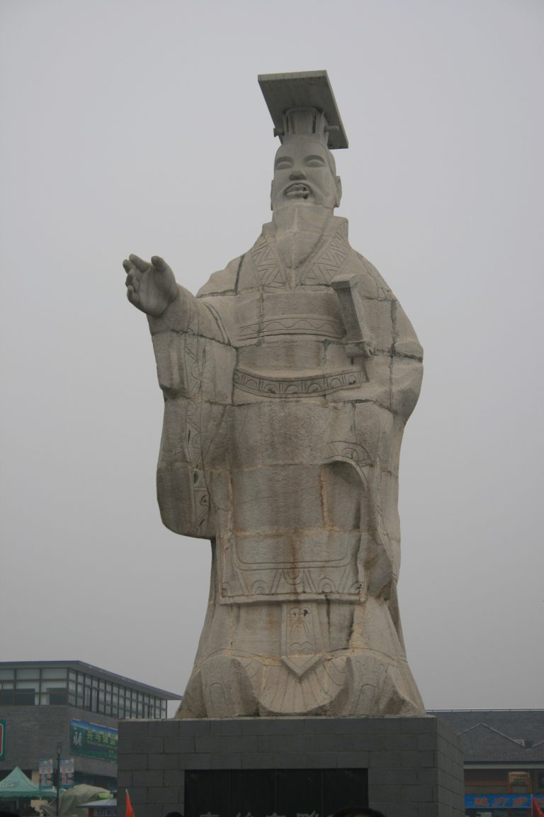 Qin Shi Huang statue near the Terracotta Army Museum