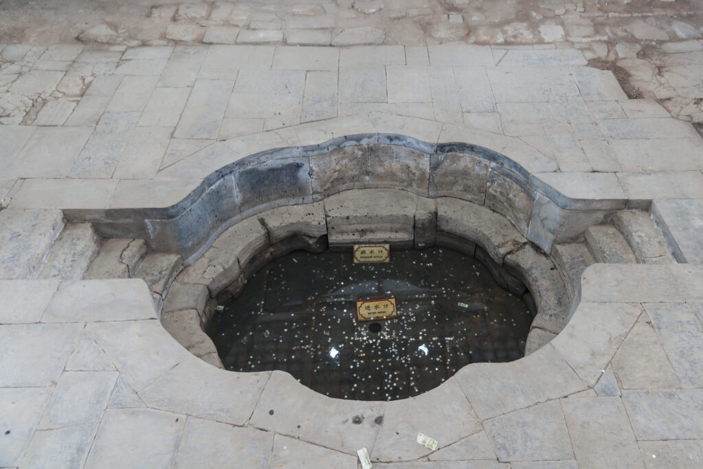 Huaqing Palace pool detail