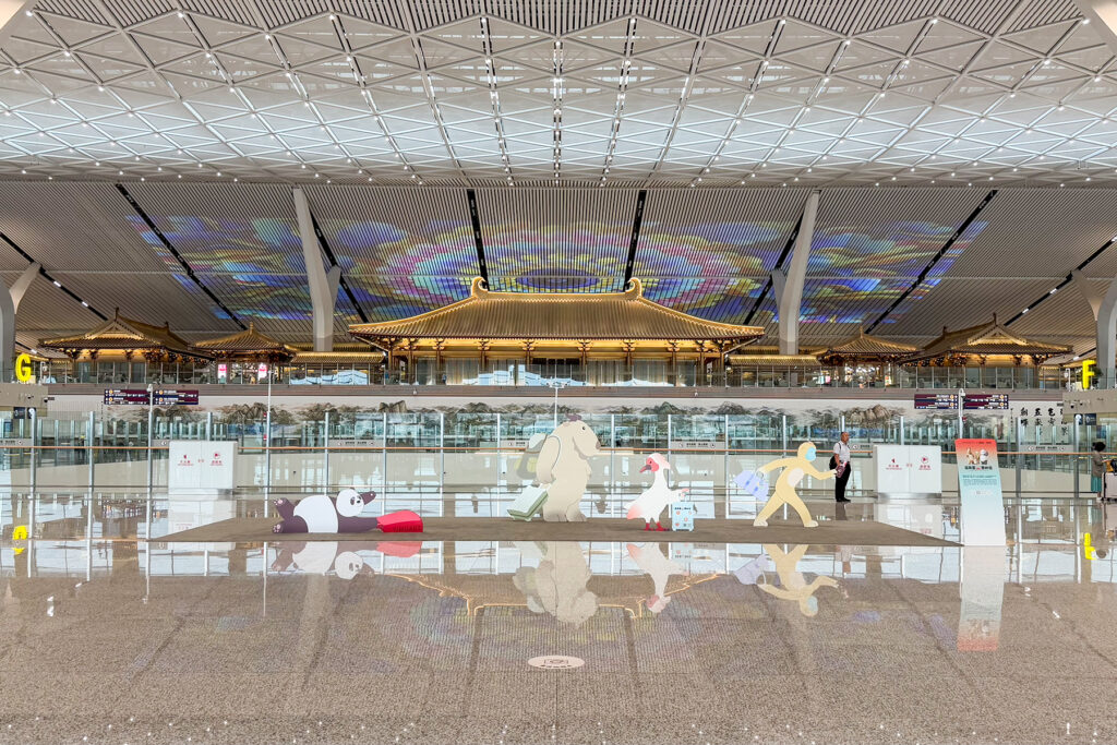 Xi'an airport interior for arrival day Terracotta Army planning