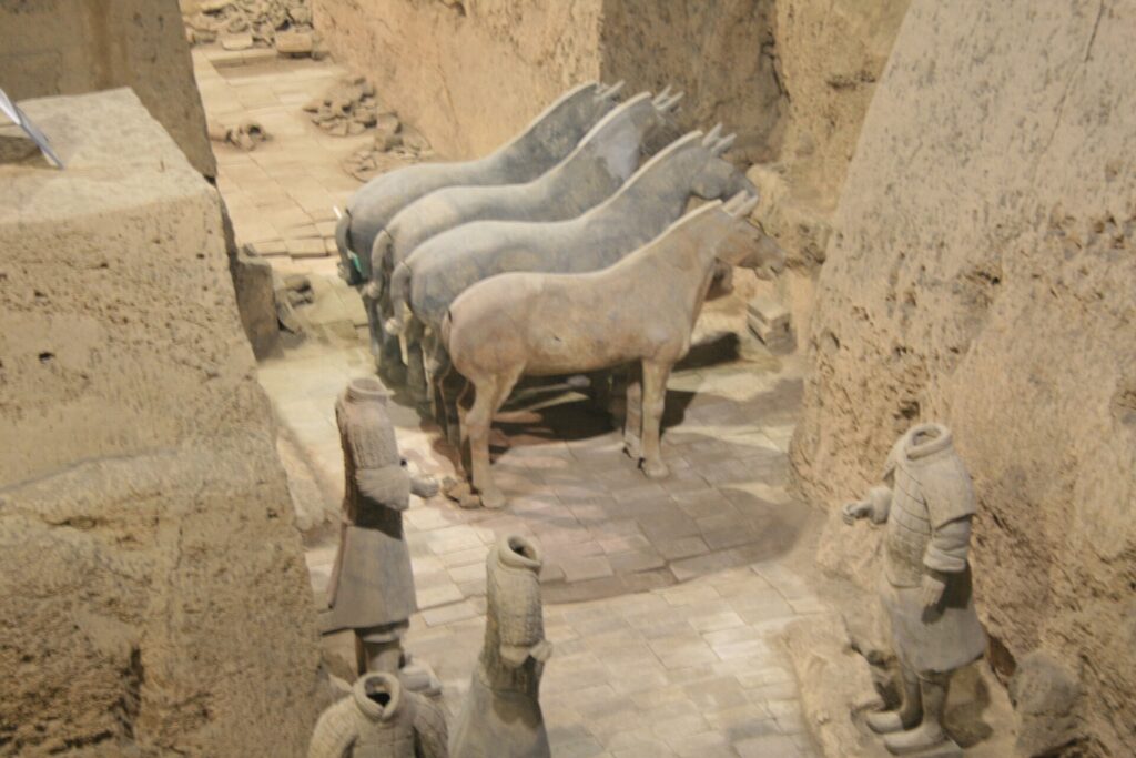 Terracotta Army Pit 3 command post for route order planning