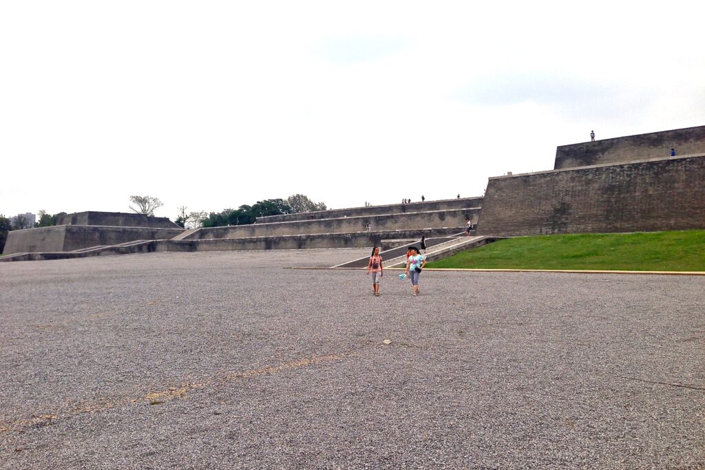 Terraced base of Hanyuan Hall at Daming Palace