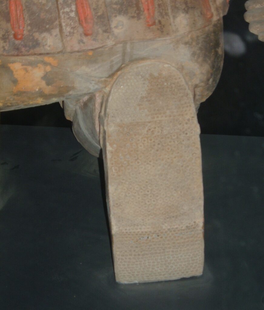 Patterned sole of a terracotta kneeling archer boot